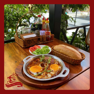 Ốp la pate bánh mì